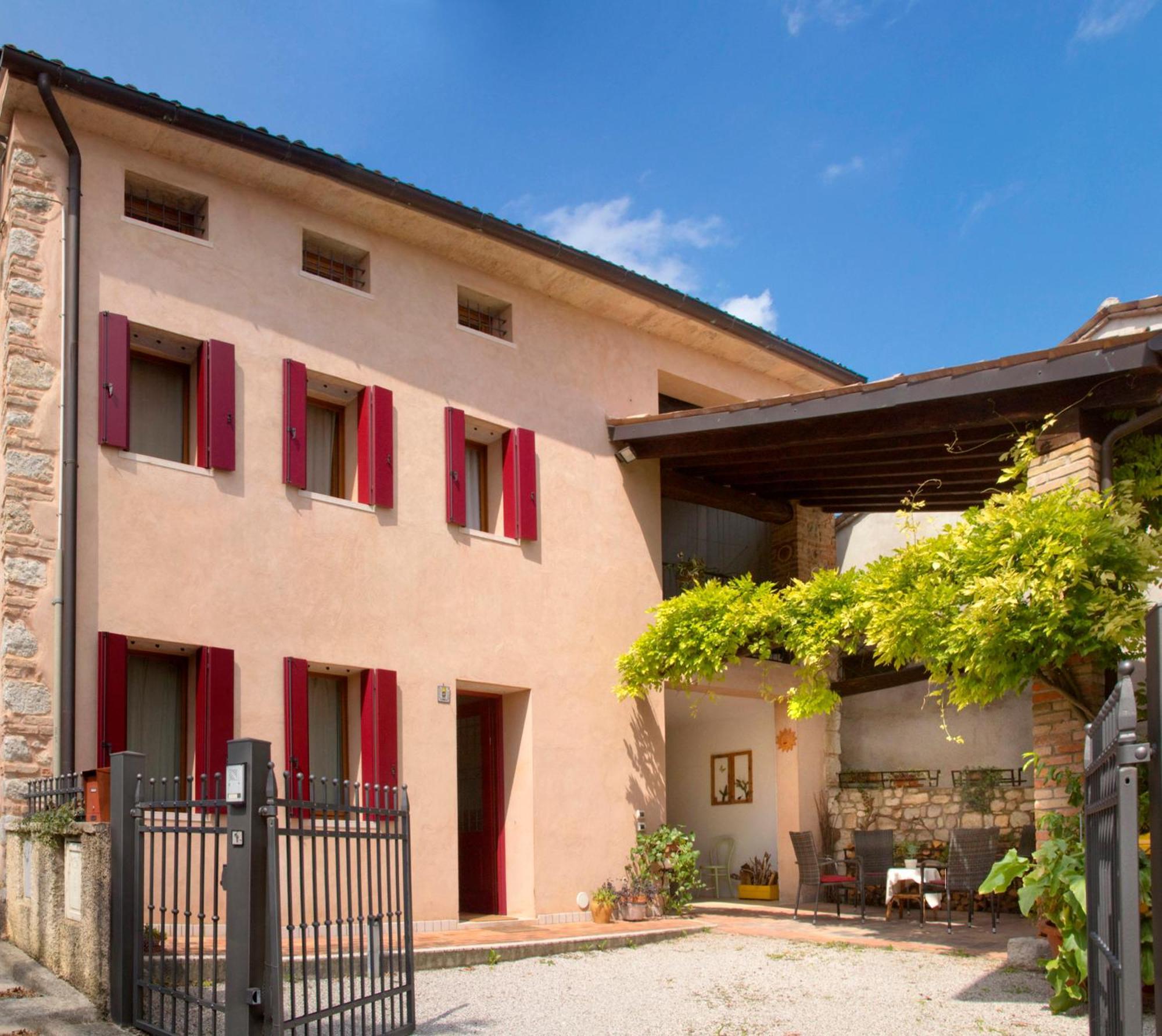 Il Portico Verde Crespano del Grappa Exteriör bild